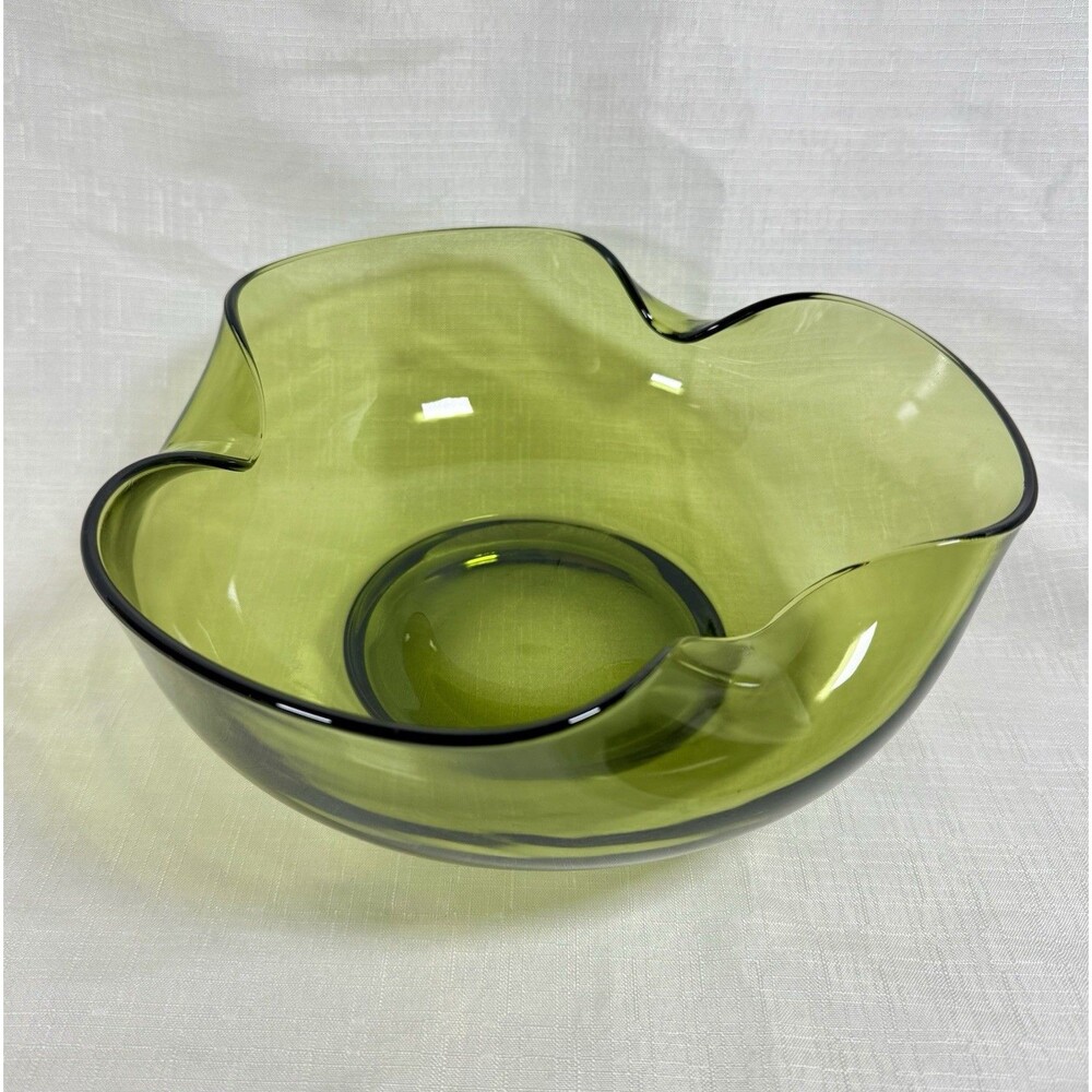 Vintage Anchor Hocking Avocado Green Glass Chip Bowl Modern Pinched Wavy Design